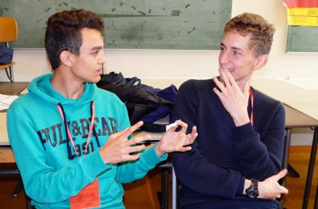 Diskussionen im Workshop gegen Rassismus und Vorurteile Foto: Allison Meakem